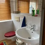 Διαμέρισμα Ruhiges Ganzes Self Check-in 45 M Zwei Groses Bad Badewanne Kochnische *