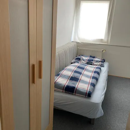 Ruhiges Ganzes Self Check-in 45 M Zwei Groses Bad Badewanne Kochnische Duisburg