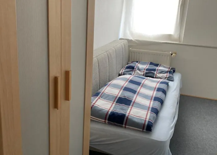 Ruhiges Ganzes Self Check-in 45 M Zwei Groses Bad Badewanne Kochnische Duisburgo